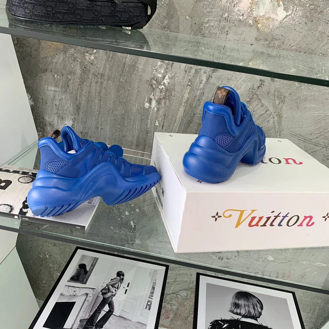 Обувь LV - Массивные кроссовки LV - 19