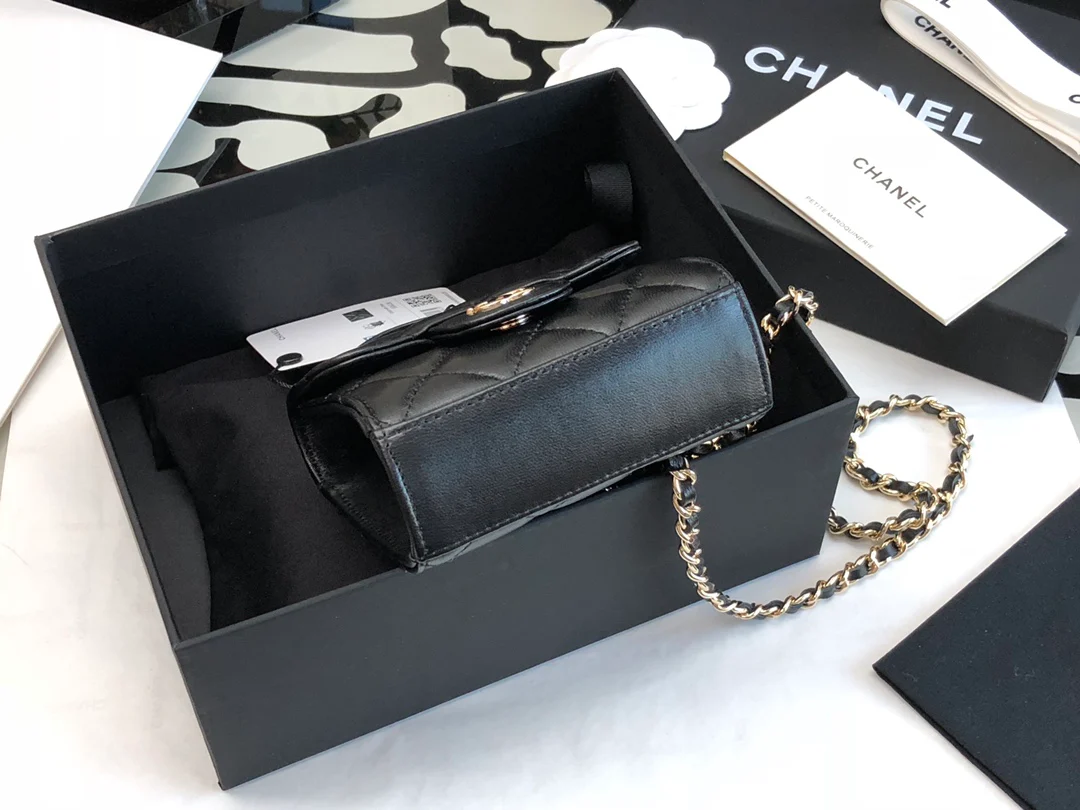 Мини-сумочка Chanel с ручкой - черная