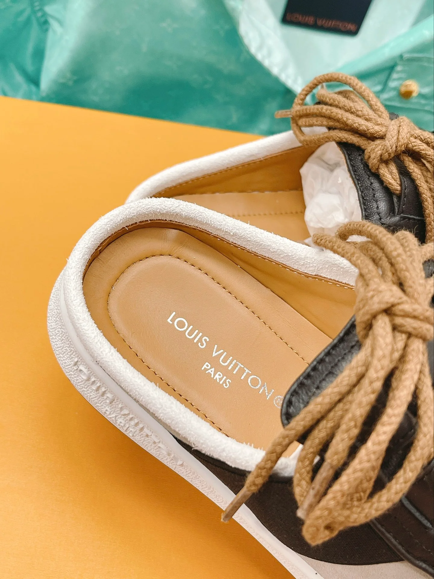 Новейшая модель LV 2022 — немецкие тренировочные полутапочки.