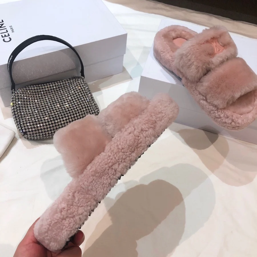 Обувь Celine - Пушистые тапочки Celine - порошок сушеных роз