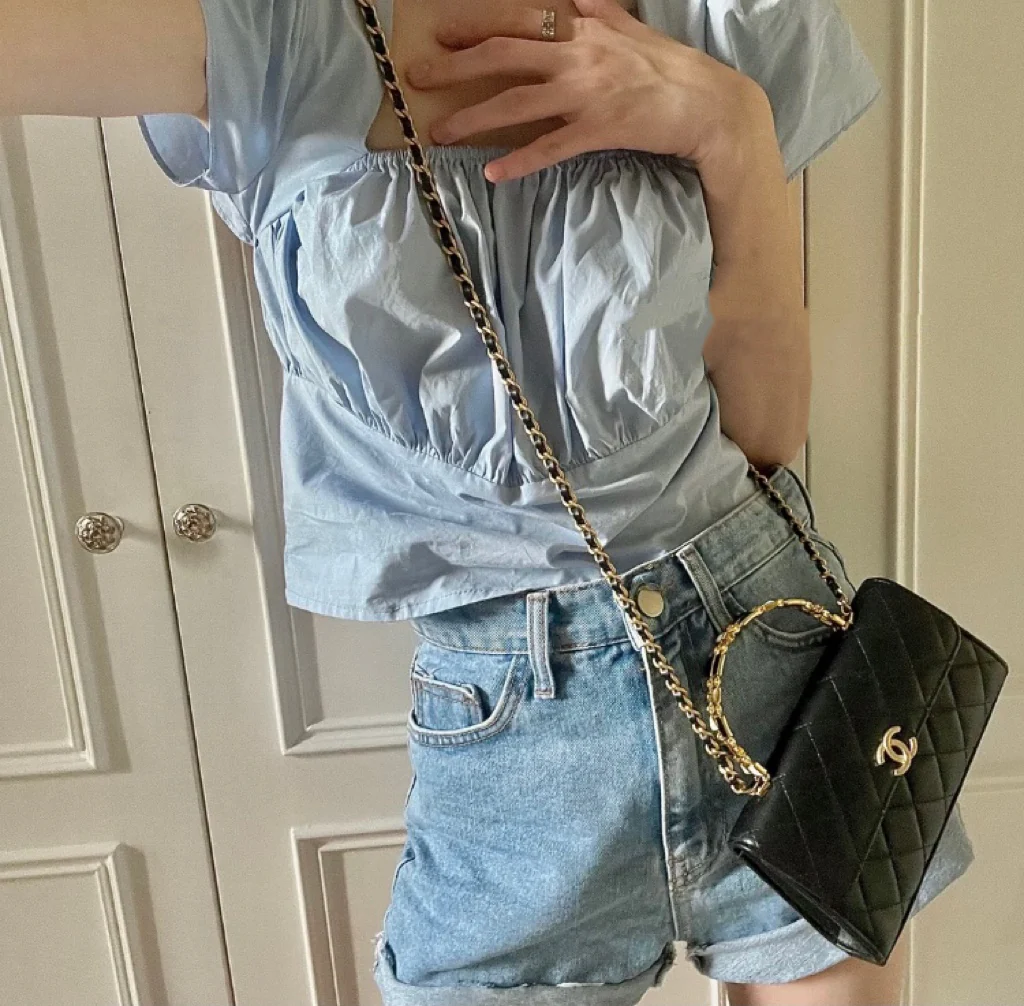 Сумка Chanel 2022 с эмалированными ручками - Черная - Большая