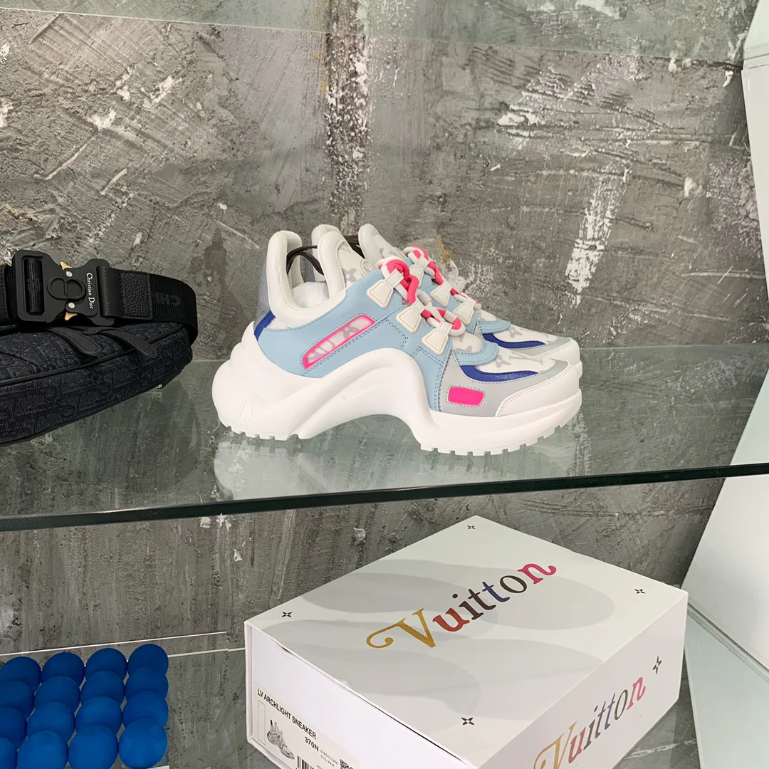 Обувь LV - Массивные кроссовки LV - 2