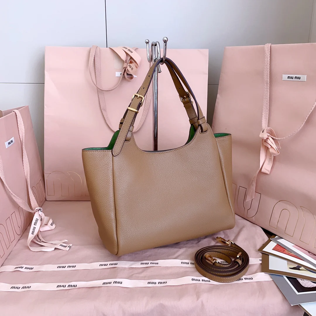 Сумка-тоут Miu Miu 5ba304 - коричневая