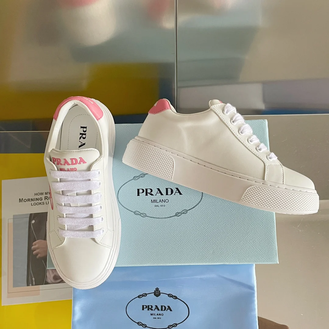 Prada - Новинки ранней весны 2022 года - Повседневные туфли на платформе - 1