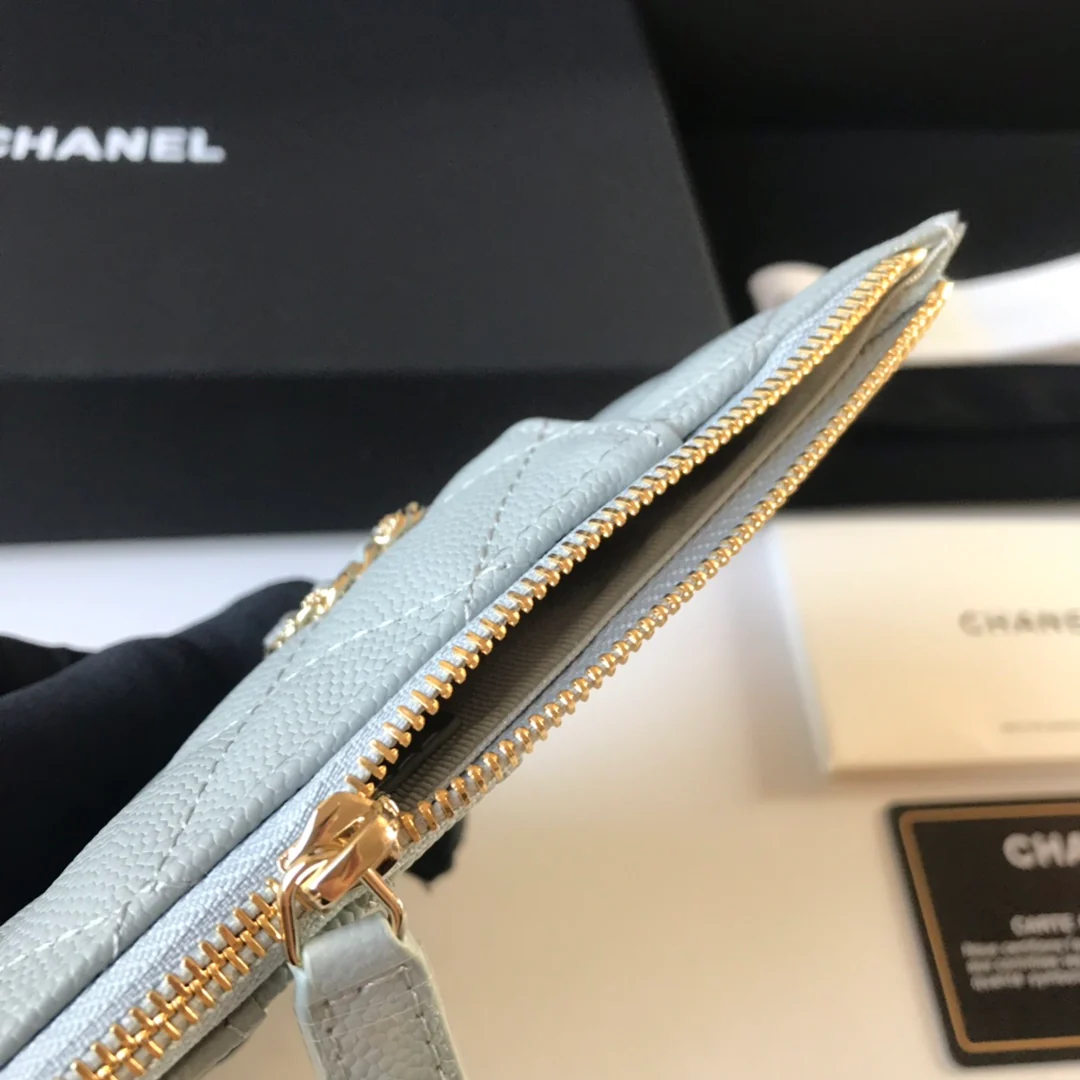 Длинный кошелек/держатель для карт Chanel на молнии - плоский длинный кошелек - 1 шт.