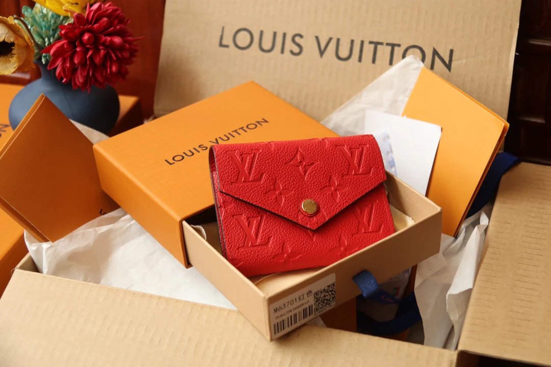 LV-m64060-Короткий трехсекционный кошелек - Огненно-красный