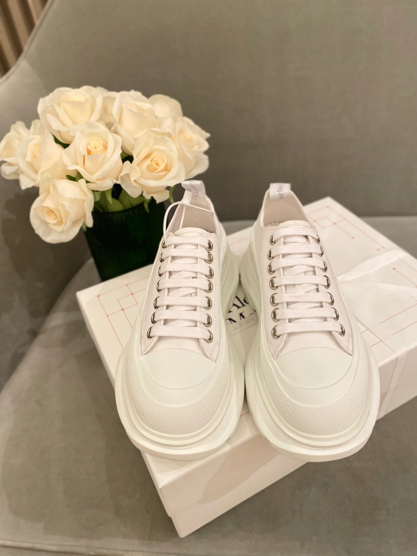 Кроссовки на платформе McQueen из парусины - унисекс - белые