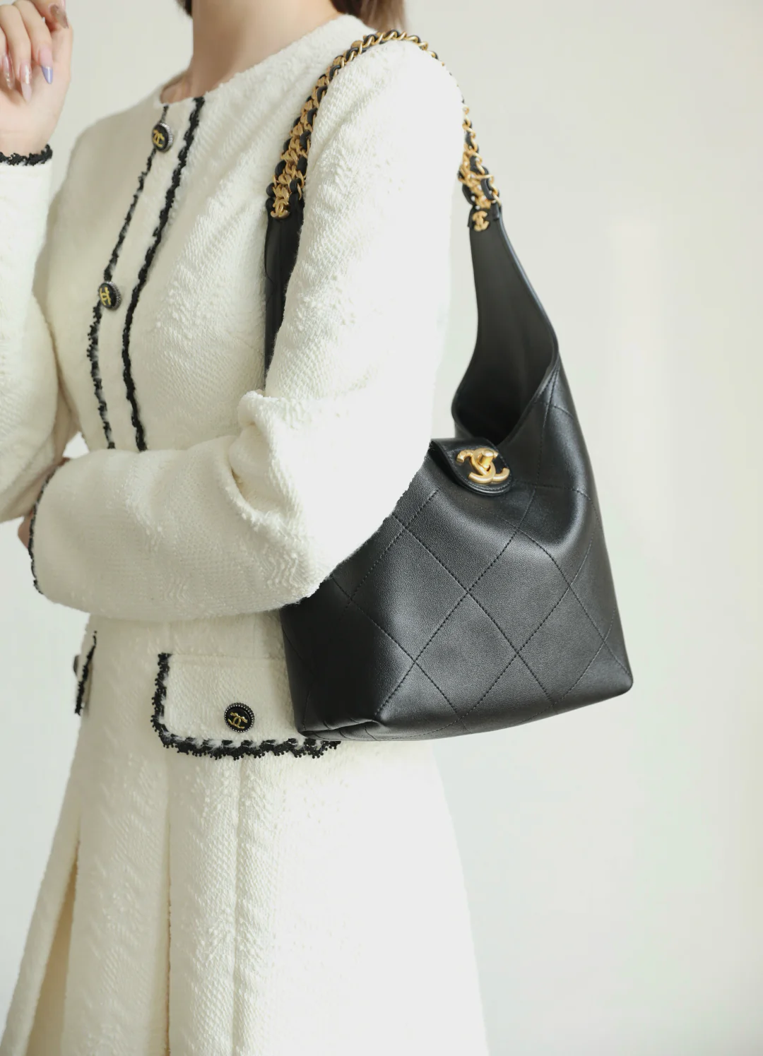 Сумка-хобо Chanel 25p Small Hippie Bag - черная