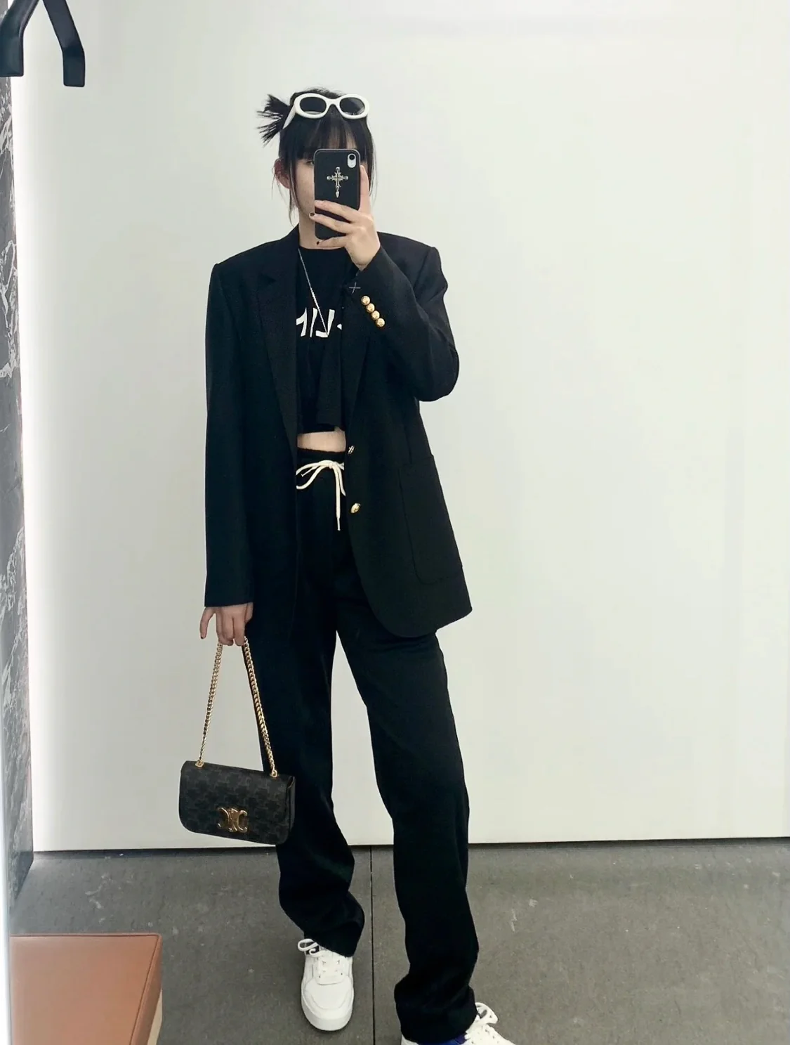 Celine - Новая сумка Celine Arc de Triomphe на цепочке - Кожа с монограммой - 1