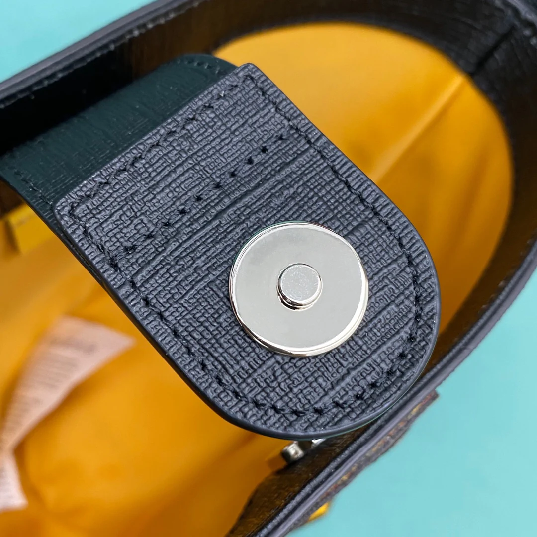 Gucci-小鸡水桶包