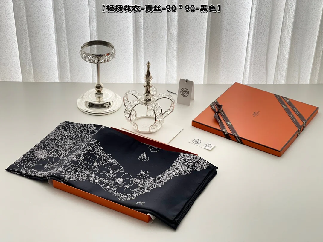Шелковый шарф Hermes Floral 90 - Запечатанная коробка - 2 шт.
