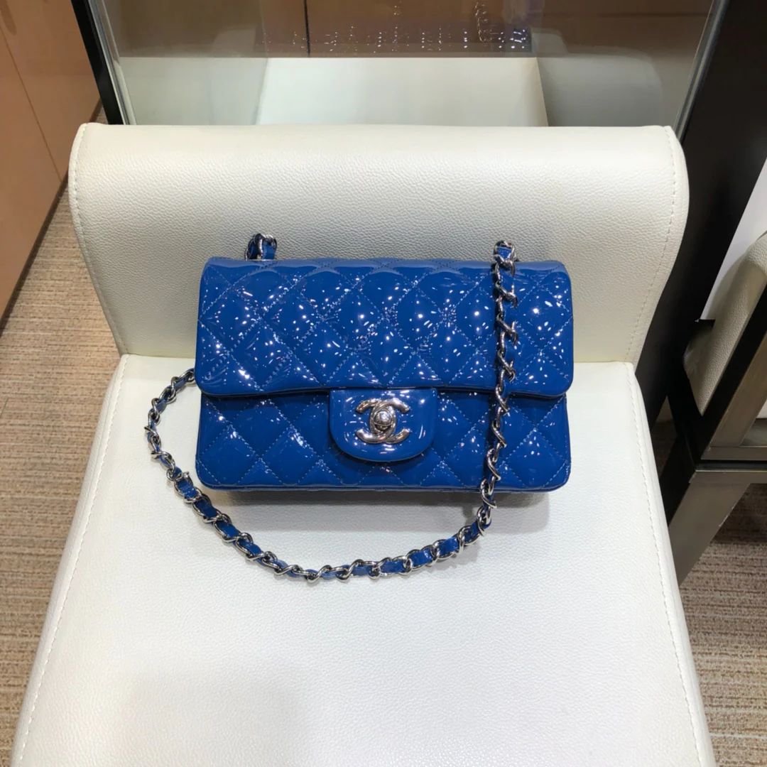 Сумка Chanel CF - лакированная кожа - серебряная цепочка - 20 см