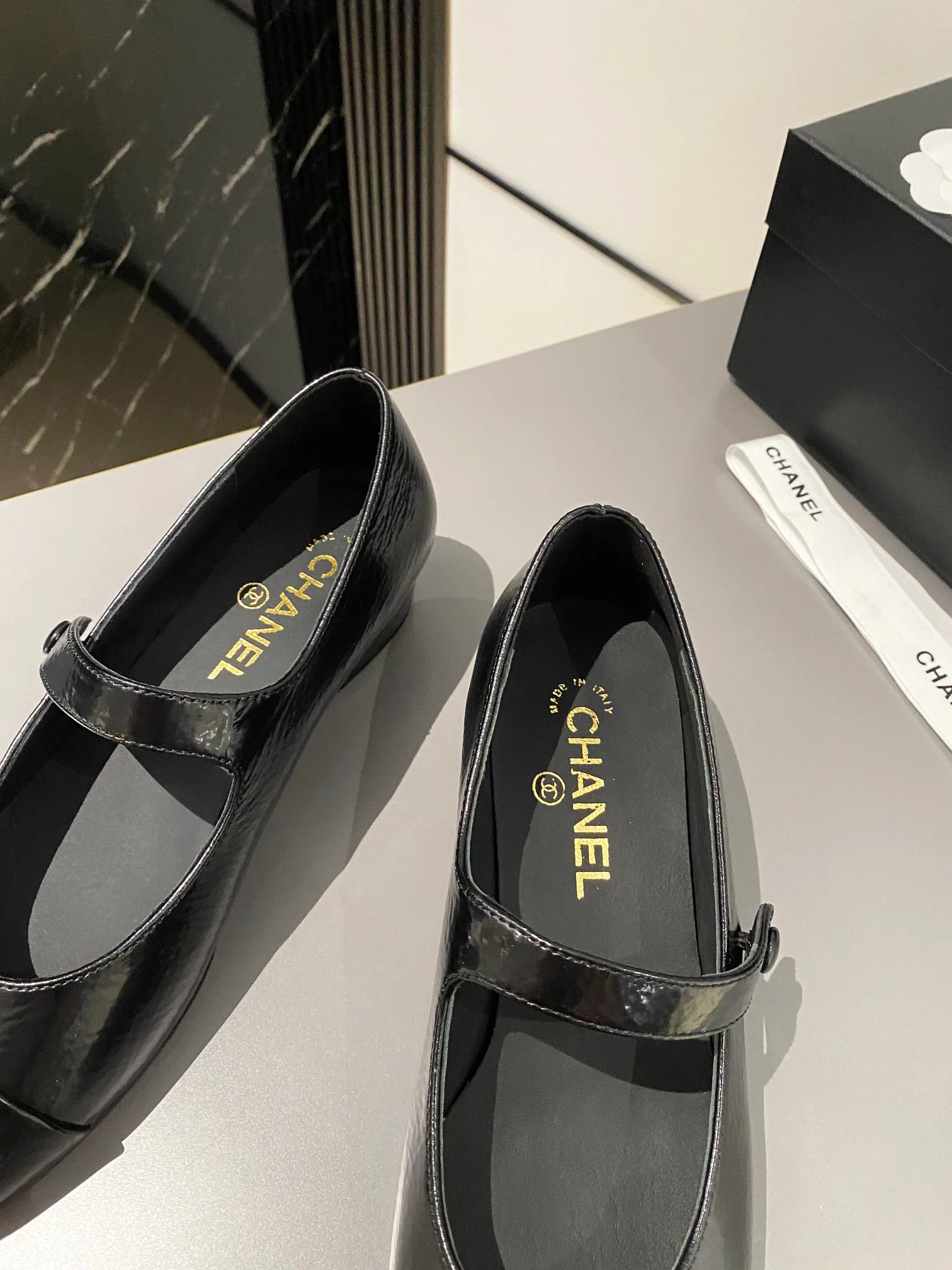 Новинка сезона осень/зима 2023 от Chanel - Туфли Мэри Джейн - Черные - 1