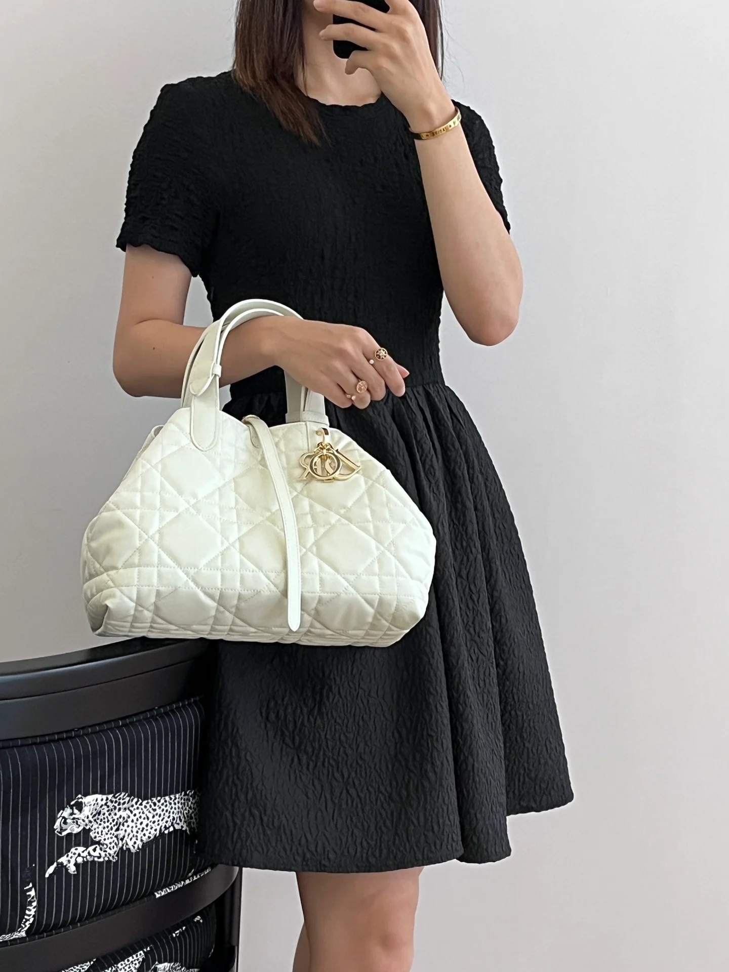 Стеганая сумка Dior Toujours - Телячья кожа - Белая - Средний размер