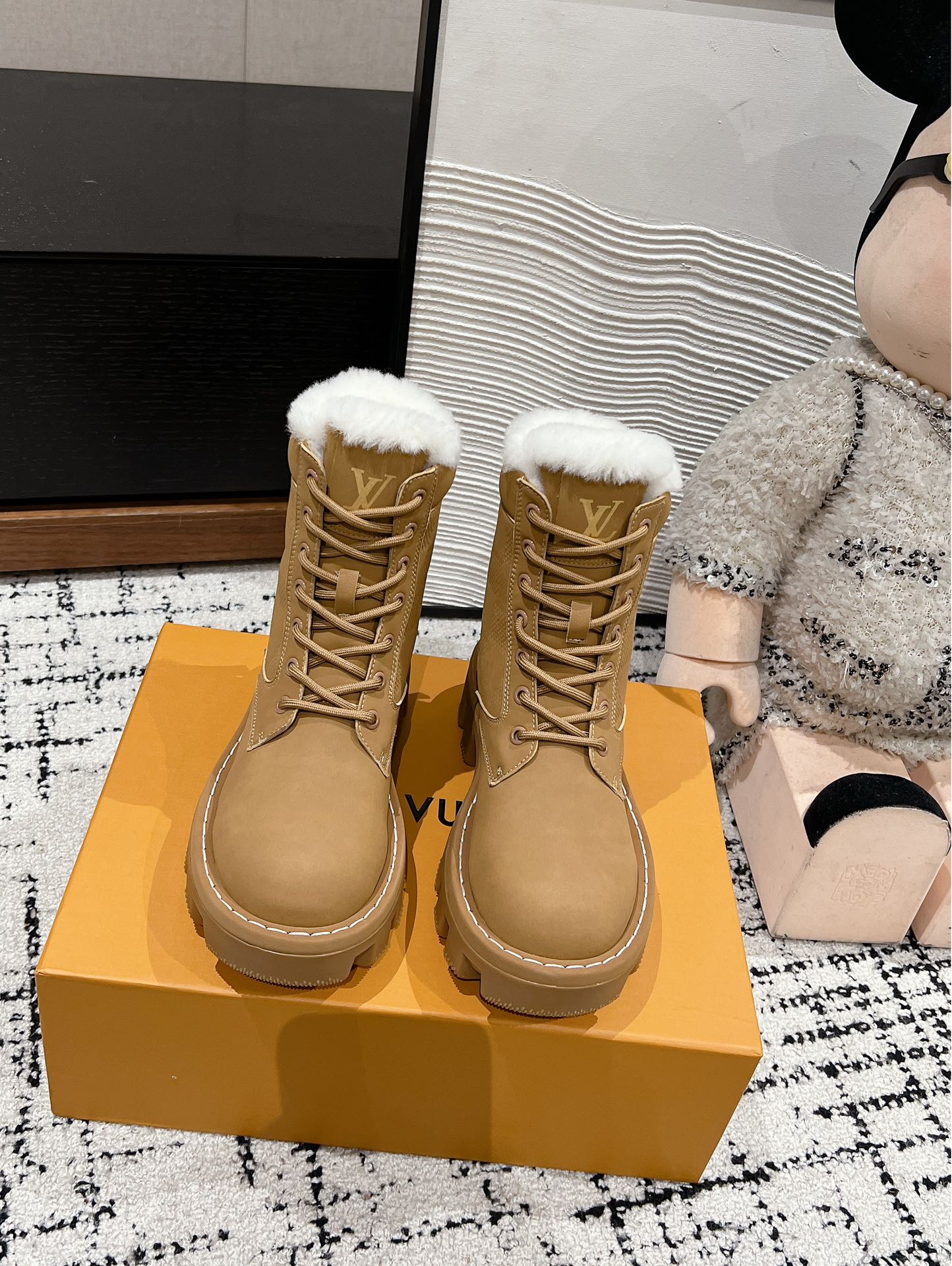 LV-2024 Шерстяные сапоги, кофейного цвета