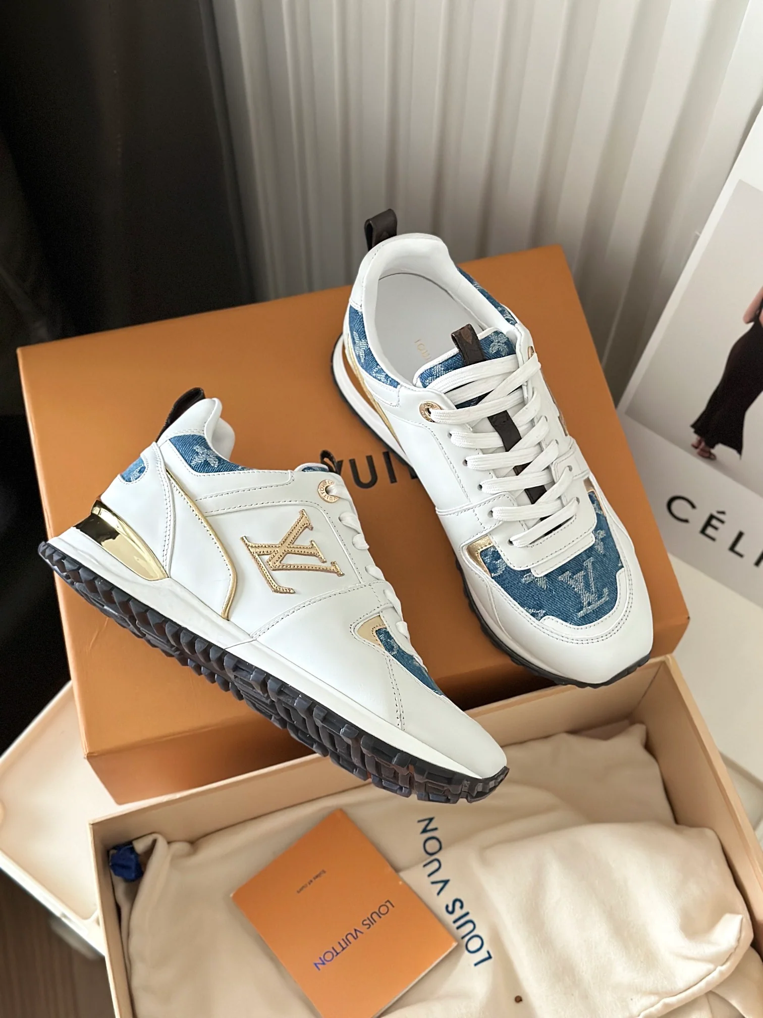 Кроссовки LV Runaway - Переливающаяся кожа - Джинсово-синий цвет