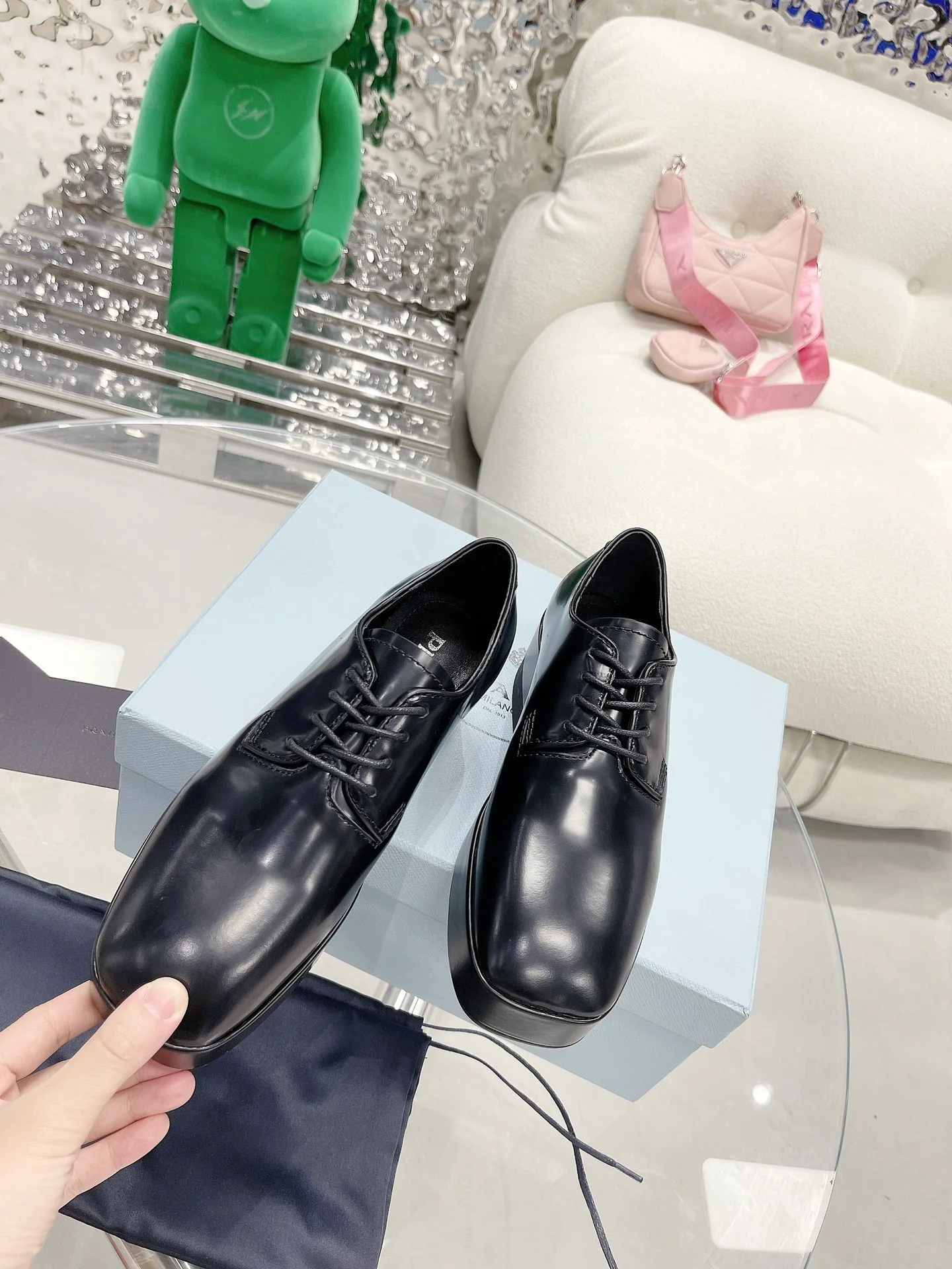 Prada 2022: стиль с подиума – ботинки на платформе.