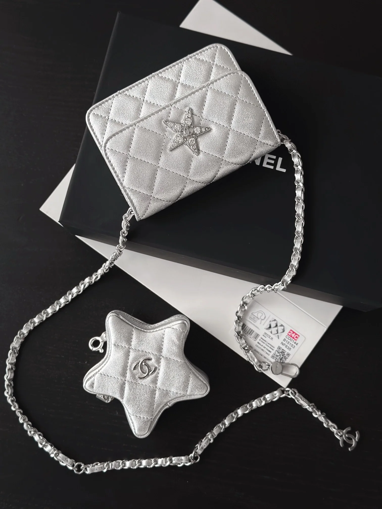 Новинка весны/лета от Chanel - Мини-сумка через плечо Chanel 24c - Серебристая