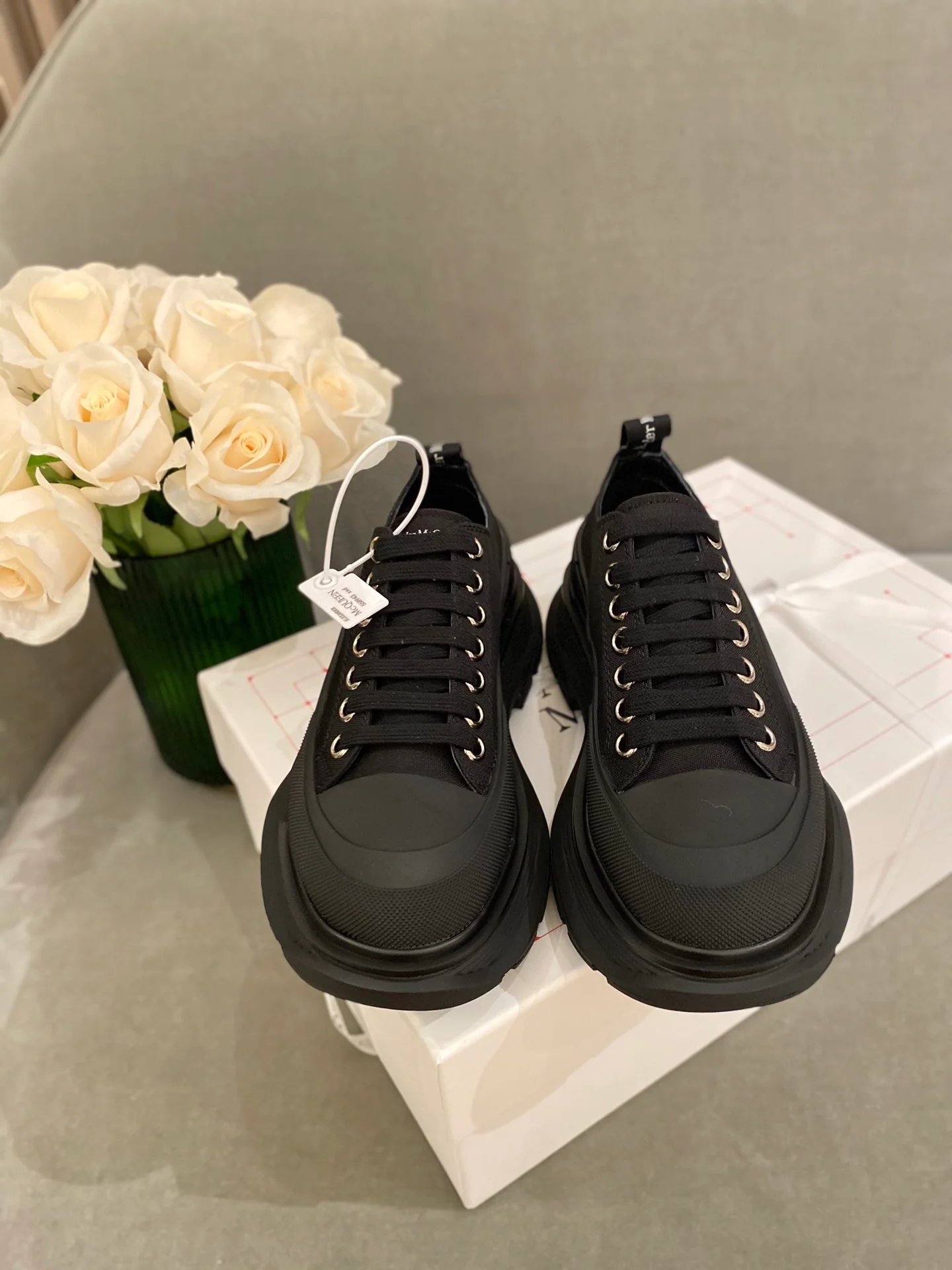 Кроссовки на платформе McQueen из парусины - унисекс - полностью черные