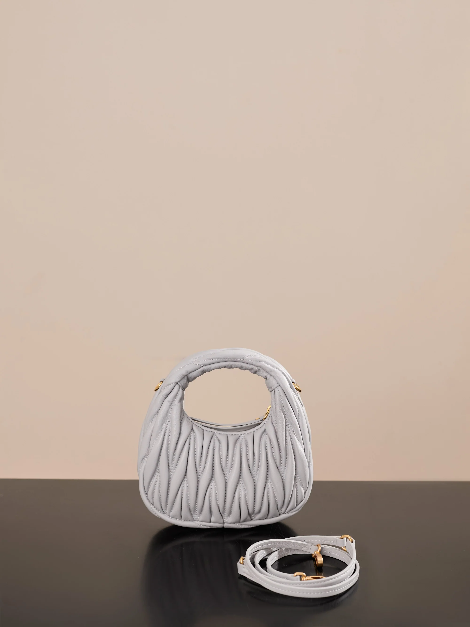 Miu Miu-5bm850-??????-??????-Мини-сумочка из овечьей кожи, серебристо-серый