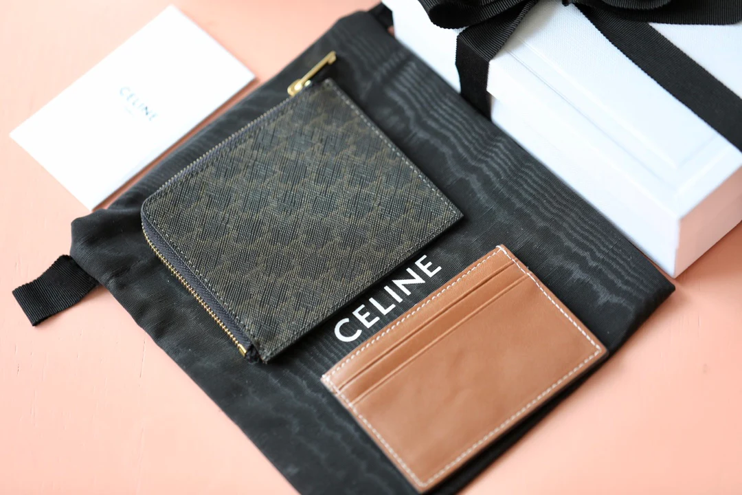 Сумки Celine-Triomphe на молнии из синтетической кожи и овчины