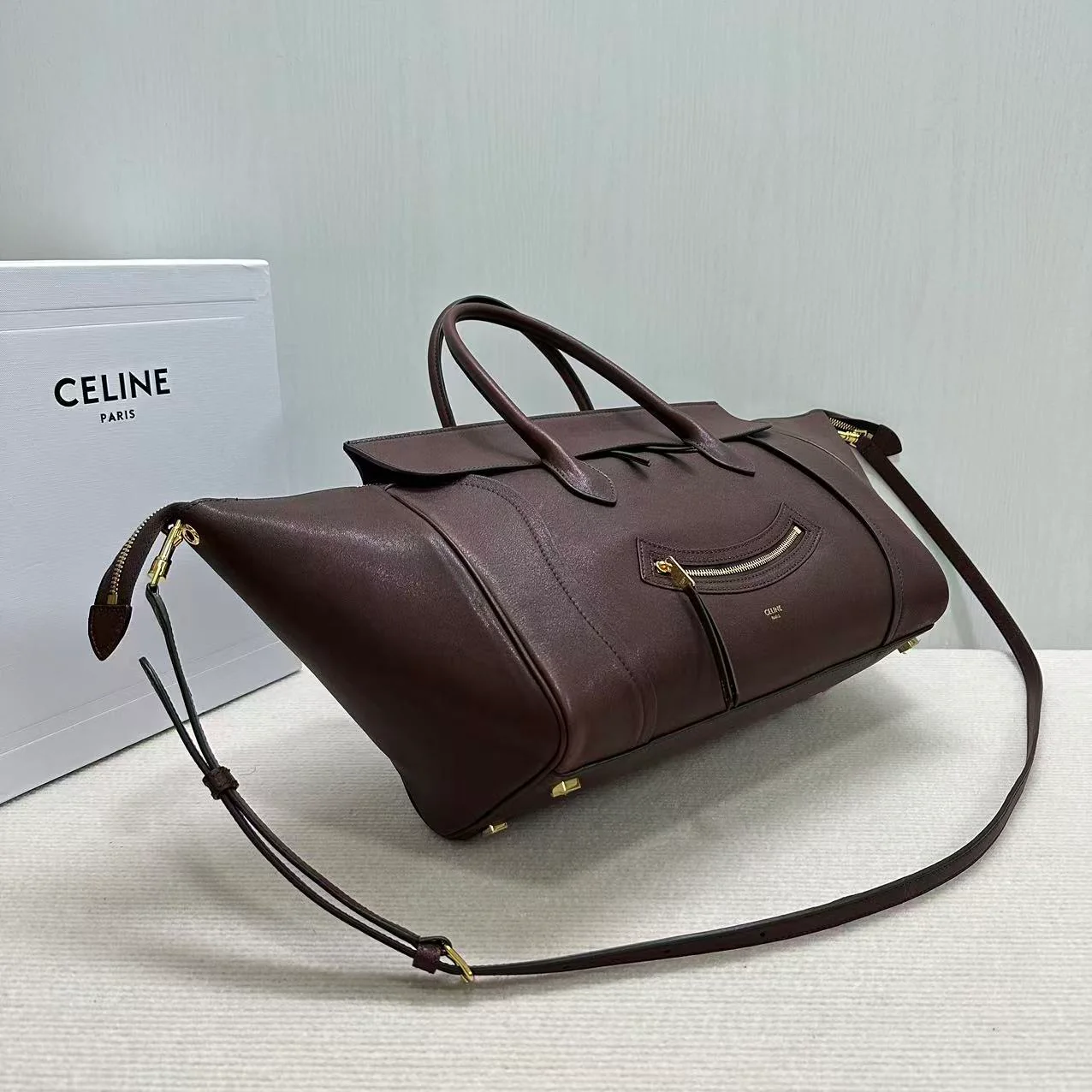 Новая модель багажа Celine, новая версия, сумка с изображением смайлика, темно-коричневая.