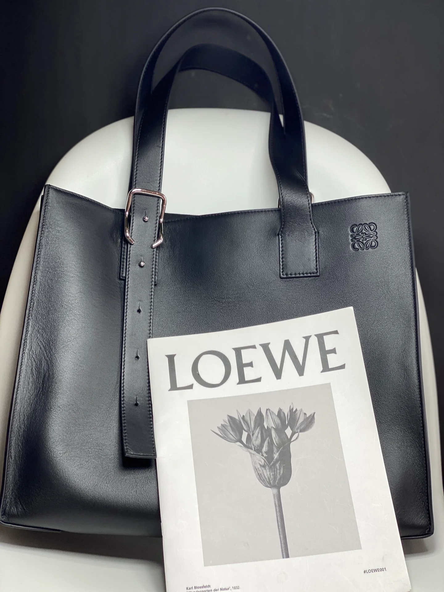Сумка-тоут Loewe с горизонтальной пряжкой, 2