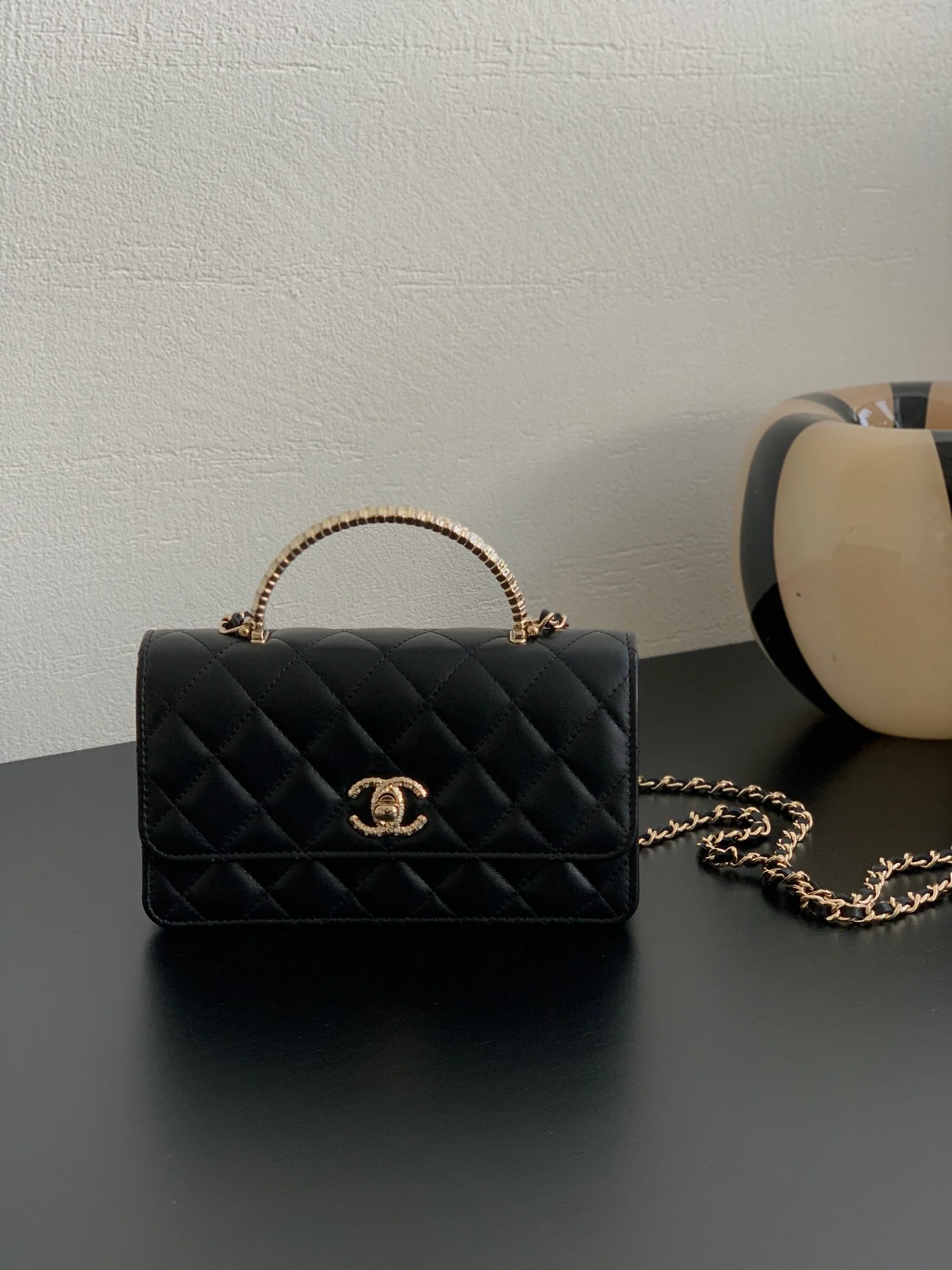 Ручка Chanel Diamond Handle WOC - черная