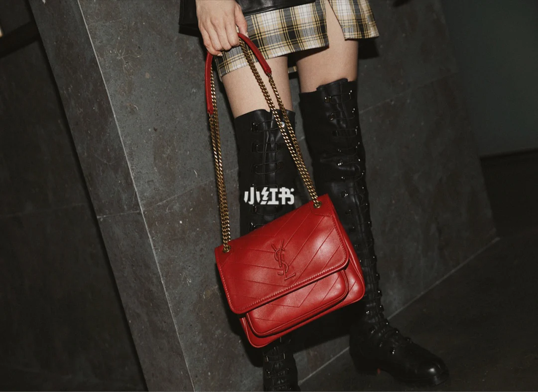 YSL-niki-Red Outfit Sharing