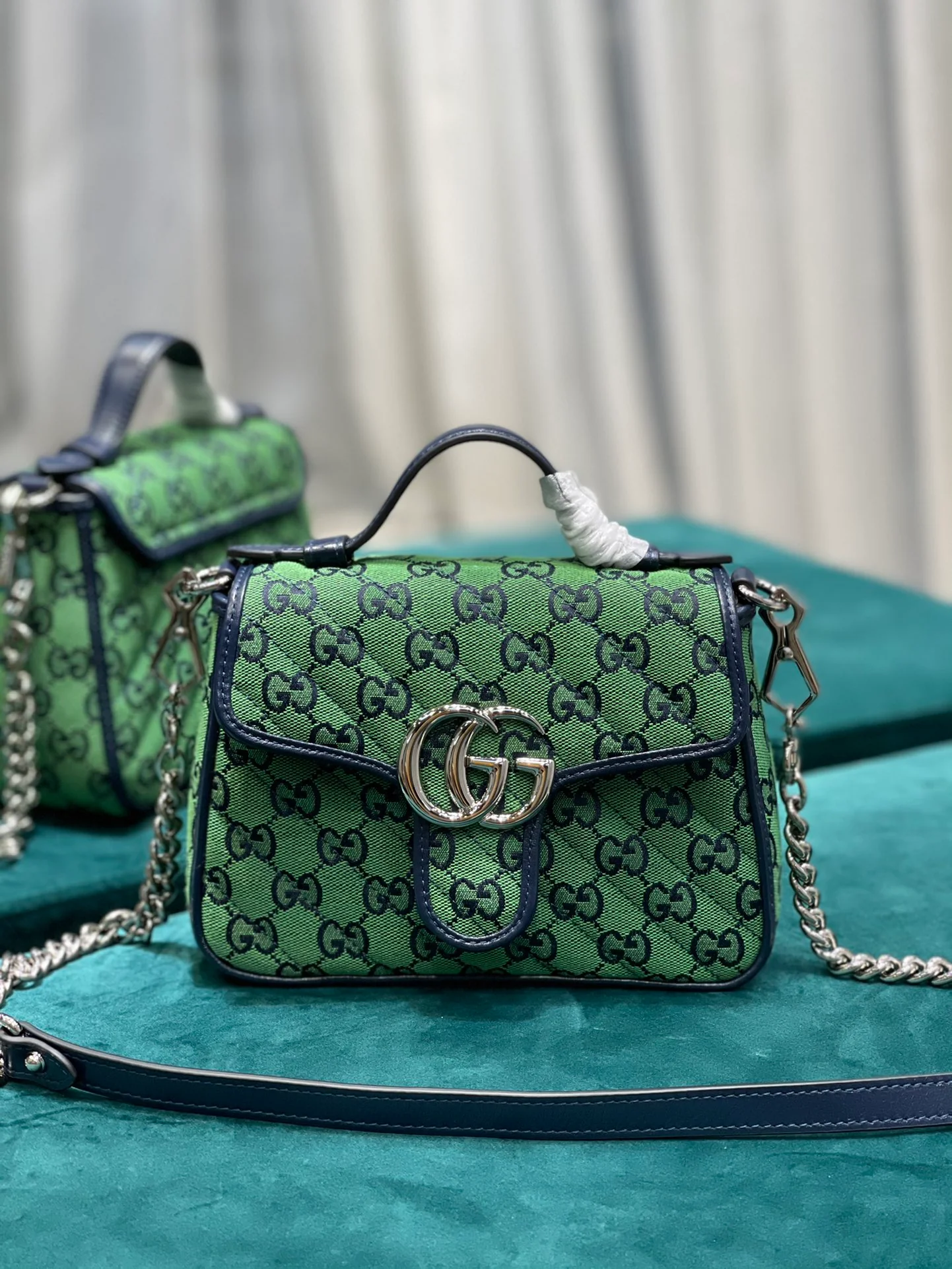 Сумка-тоут Gucci из серии Marmont - 21-15-5-8 см-2