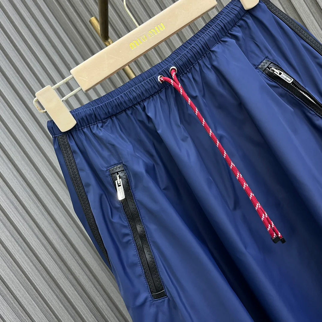 Miu Miu - 2404-24 Новинка: Тонкая нейлоновая юбка миди на завязках - синяя