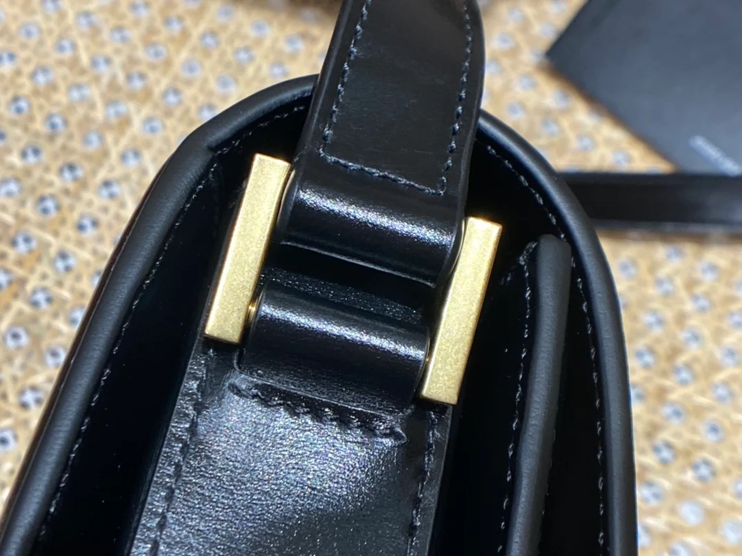 Сумка-мешок YSL Solferino Tofu Bag - бело-черная - 18 см