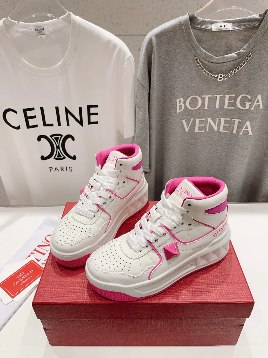 Кроссовки Valentino One Stud XL High-Top - унисекс - розовые