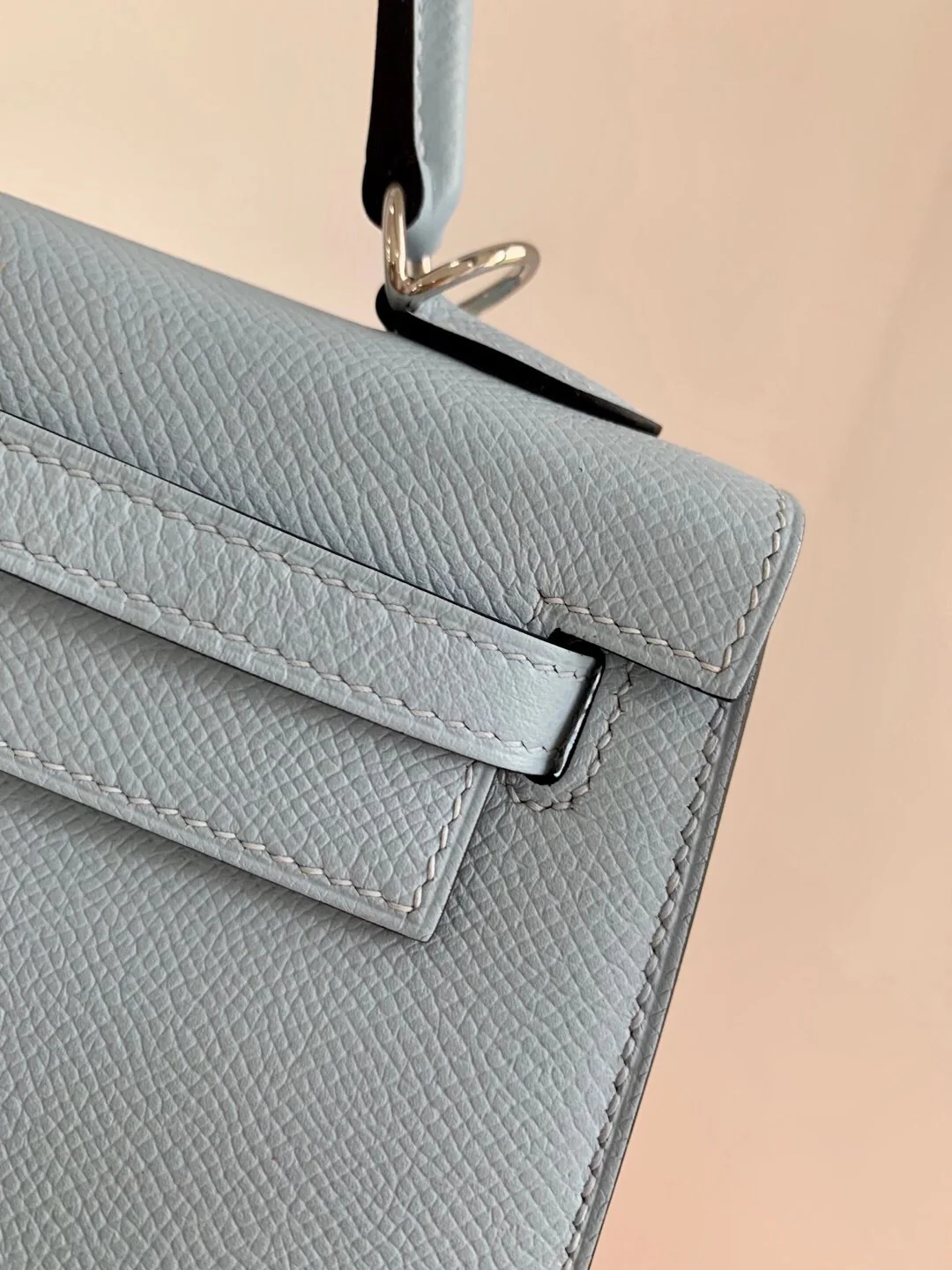Hermes Kelly 25 Epsom T0 Haze Blue Silver Button