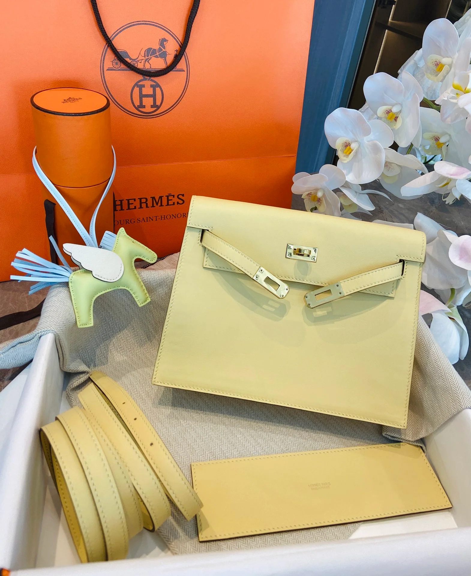 Hermes-kelly-danse-swift-1z маленькая пряжка в виде куриного желтка