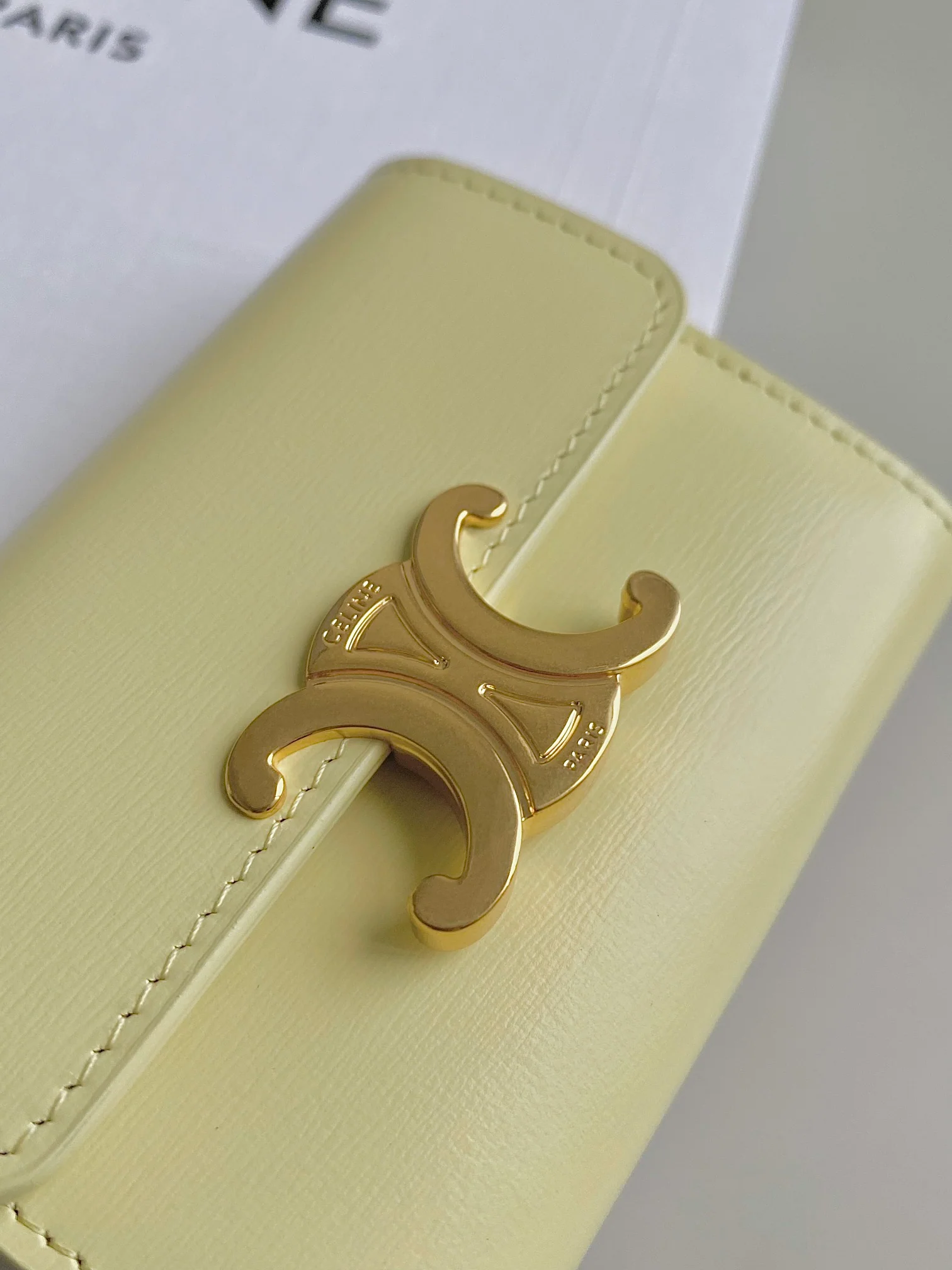 Универсальный кошелек-держатель для карт Celine Triomphe 2-в-1 - светло-желтый