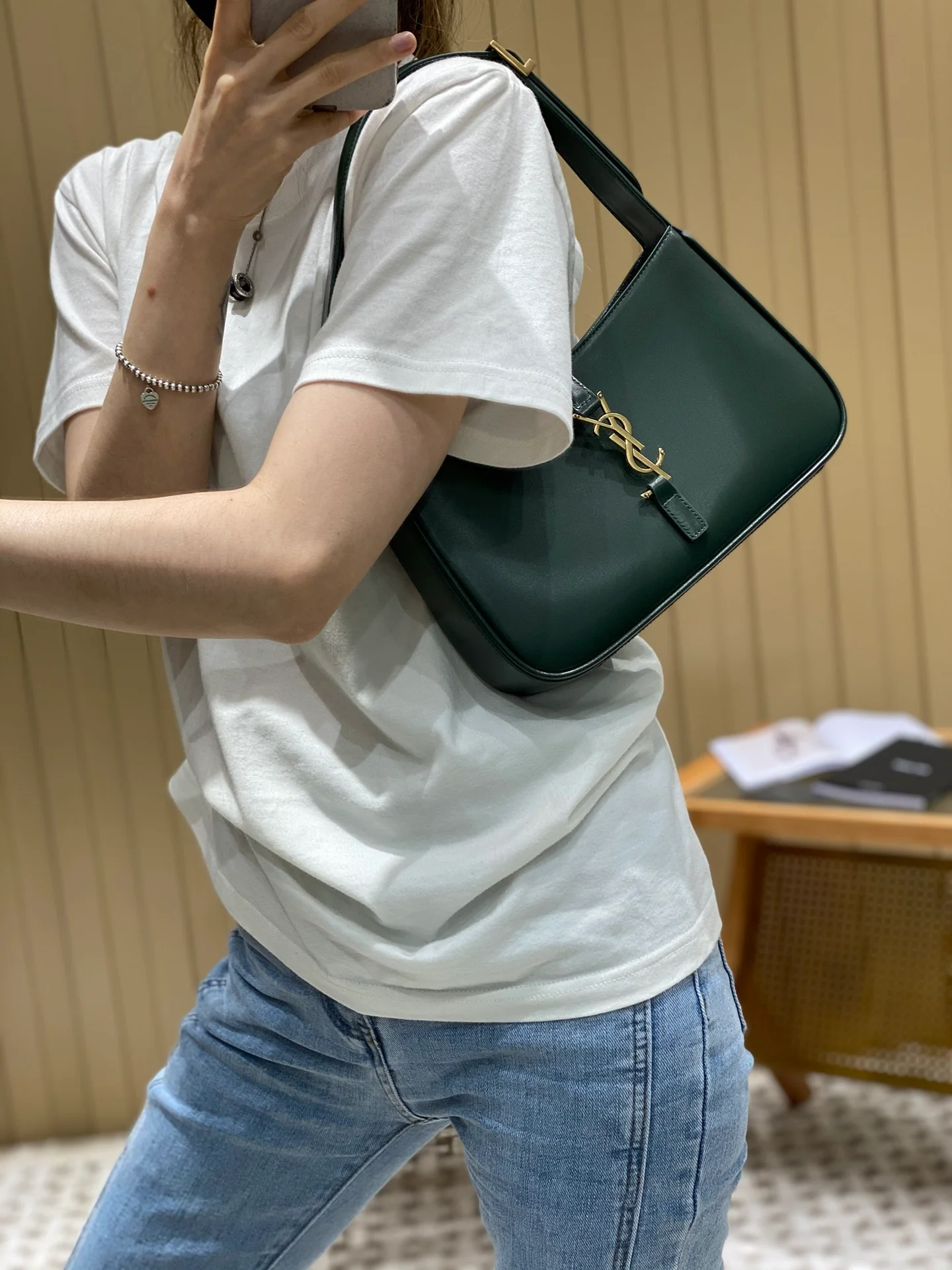 Сумка-седло YSL - зеленая с золотой фурнитурой - гладкая кожа