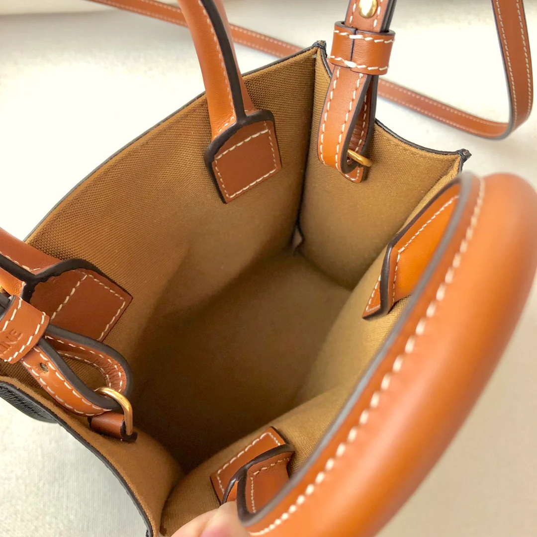 Вышивка Celine Cabas Mini Qixi Festival