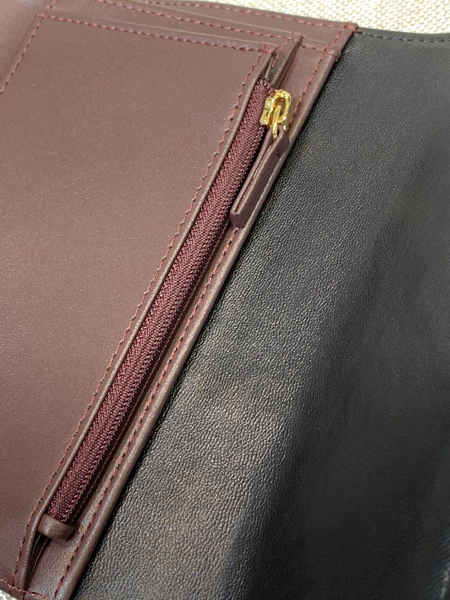 Очки Chanel Classic CF Tri-fold Frame - черная овечья кожа с золотой пряжкой