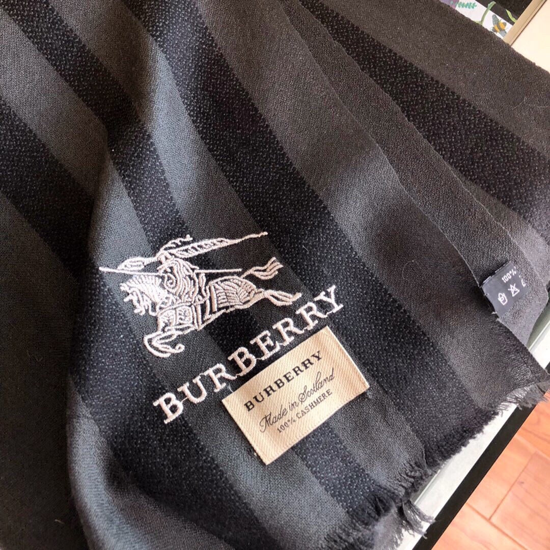 Кашемировый шарф Burberry - 45 см - 180 см