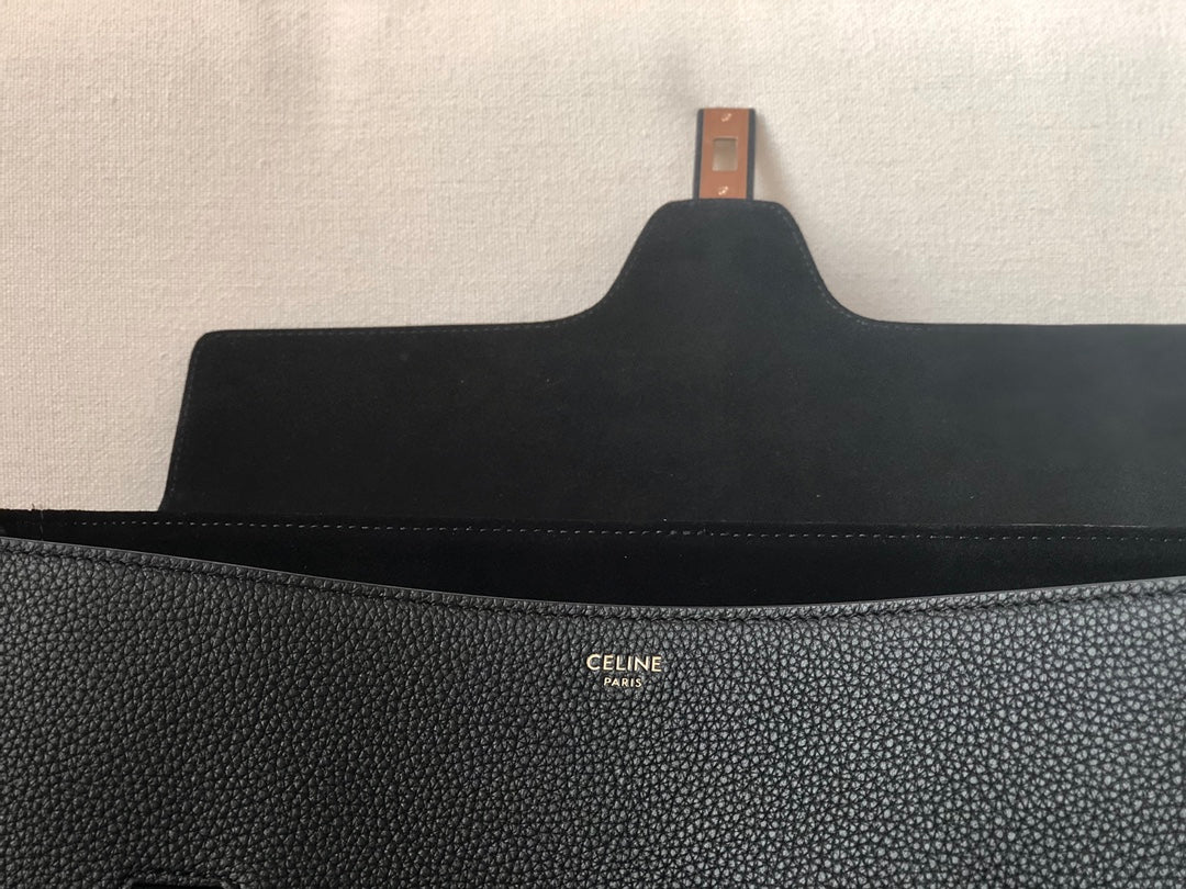 Сумка Celine Soft 16 из зернистой телячьей кожи средней плотности - 1 шт.