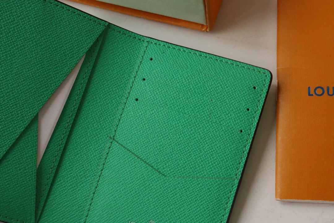 LV-m31041-Карманный кошелек-Зеленый