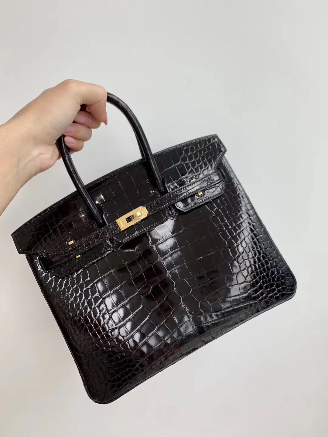 Hermes Birkin 25-89noir, кожа аллигатора, черная золотая пряжка