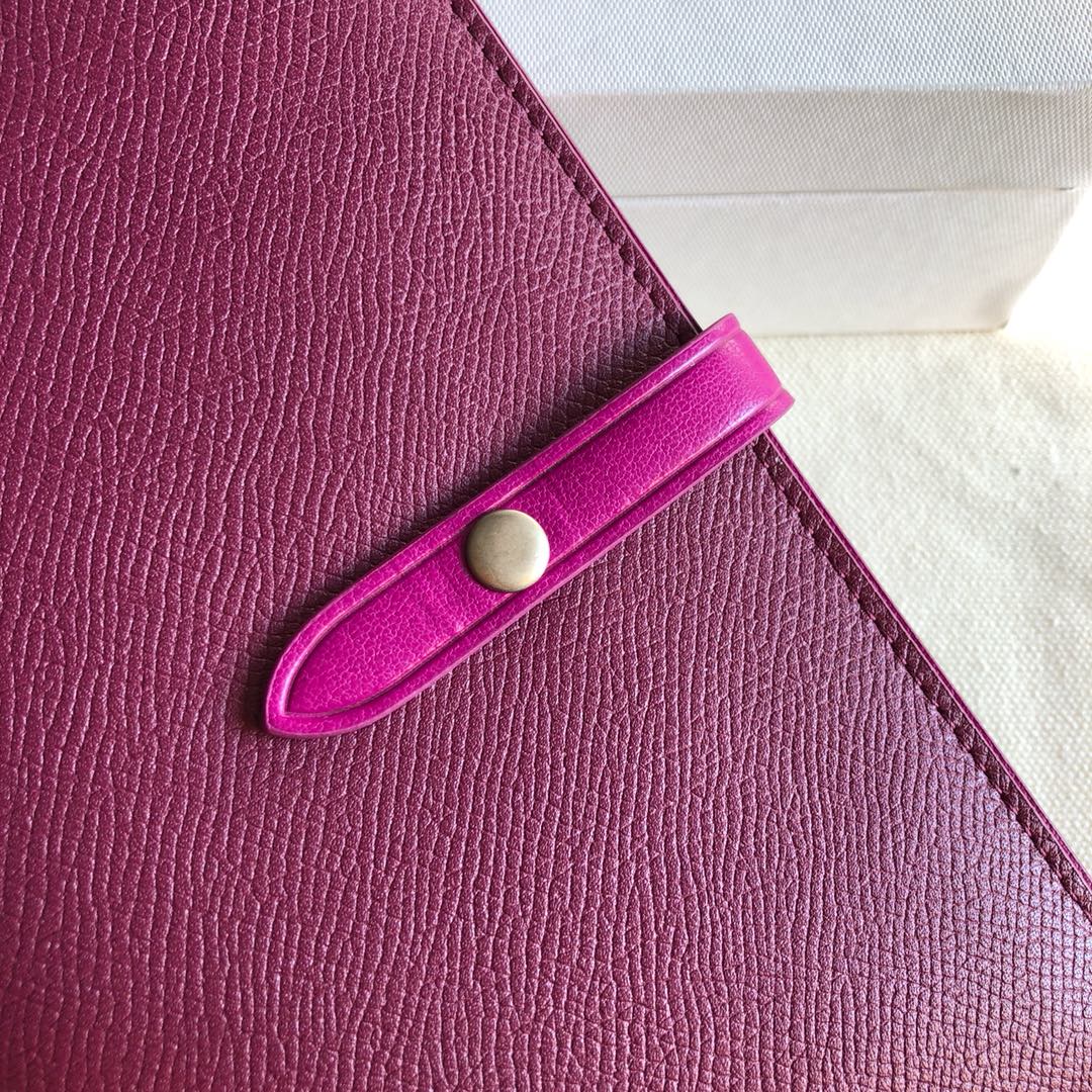 Длинный кошелек Celine - бордовый и фиолетовый - с принтом в виде пальм.