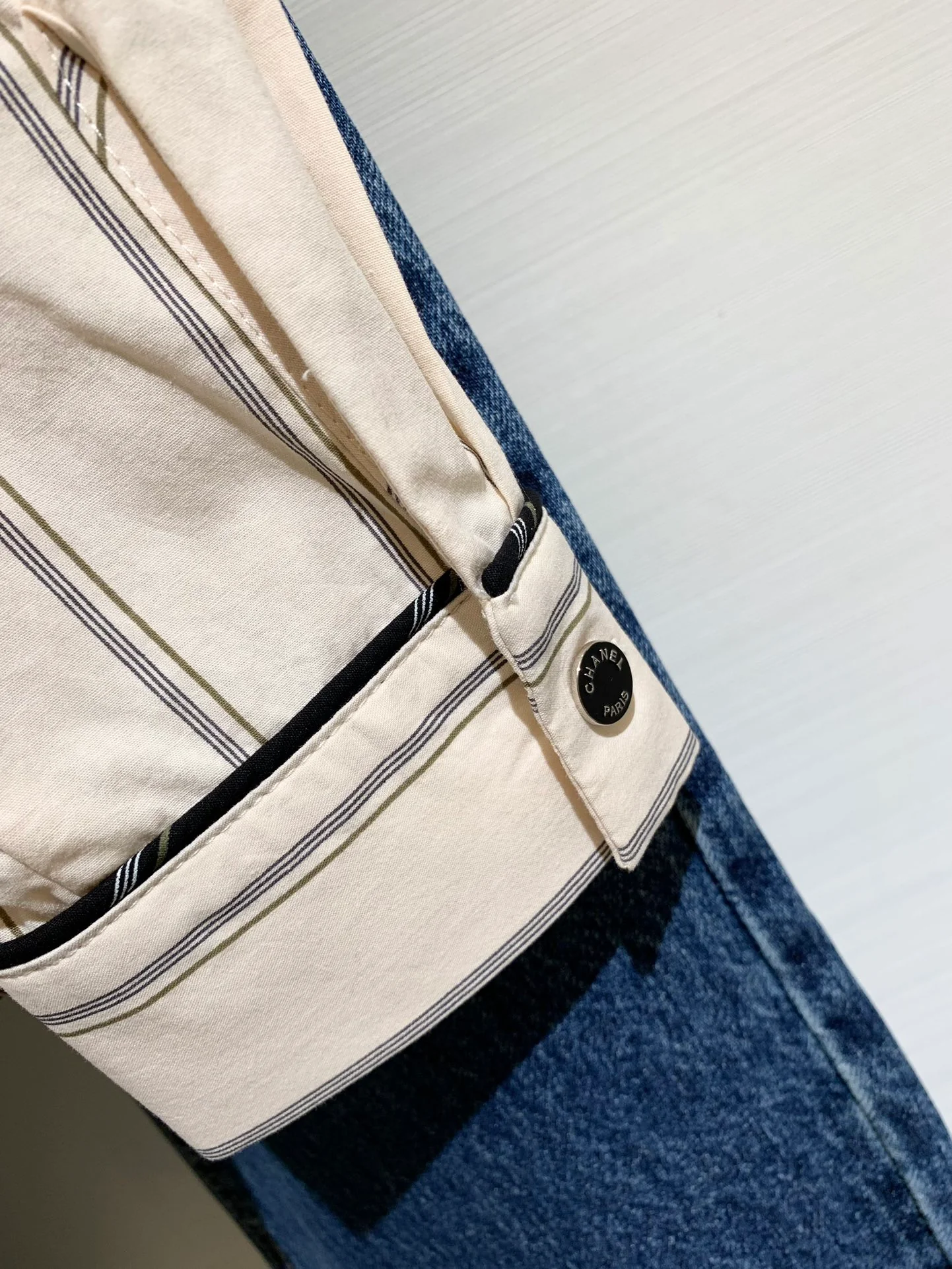 Новая полосатая толстовка с капюшоном Chanel 2403 Весна/Лето - белая