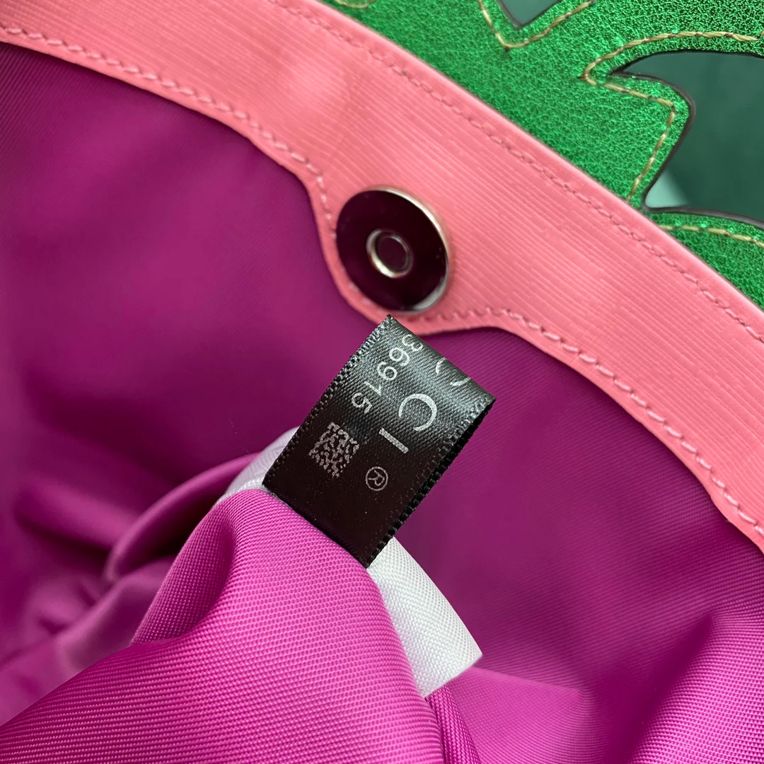 Gucci-夏季草莓水桶包