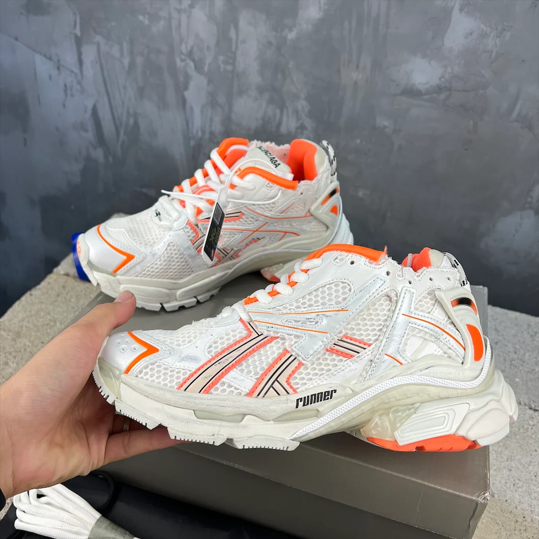 Кроссовки Balenciaga Runner - унисекс - белые с оранжевым