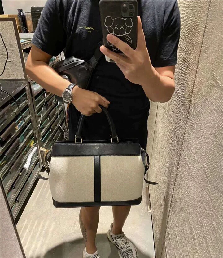 Средняя сумка Cabas de France из черной ткани.