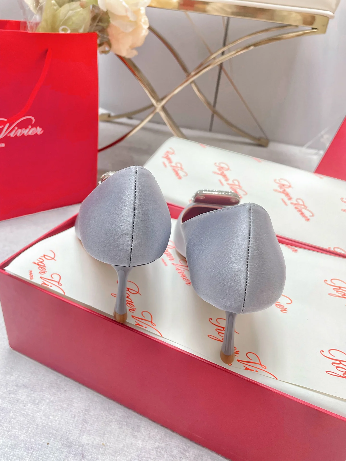 Обувь RV - Коллекция ранней весны 2022 года - Туфли на каблуке с острым носком - Серо-голубые