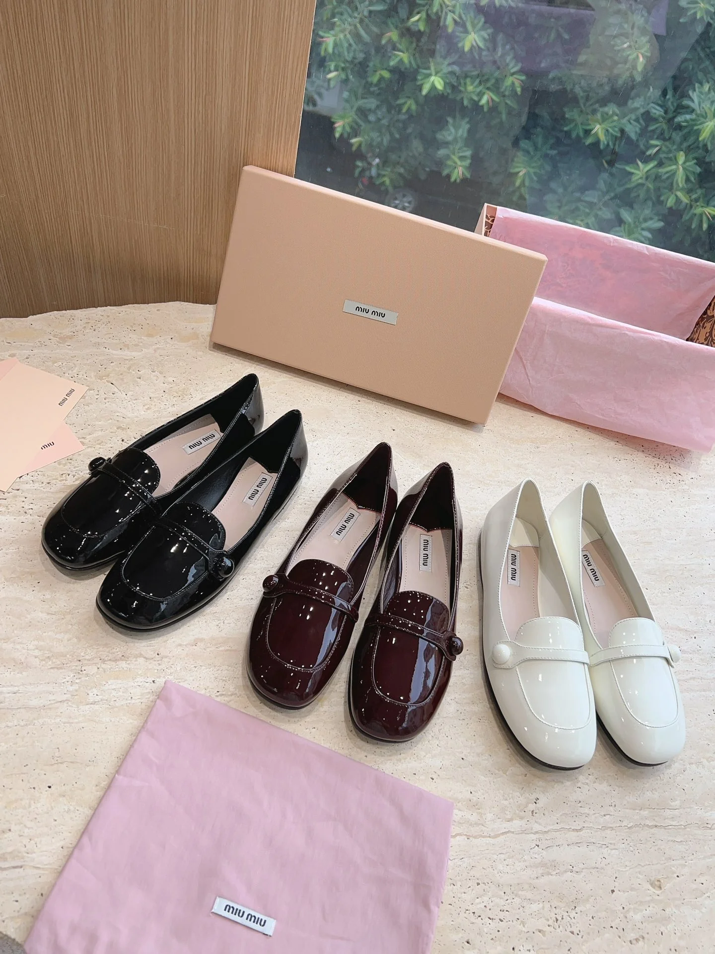 Туфли Мэри Джейн Miu Miu - белые